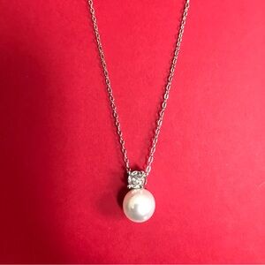 Elegant Sterling Silver Pearl Necklace